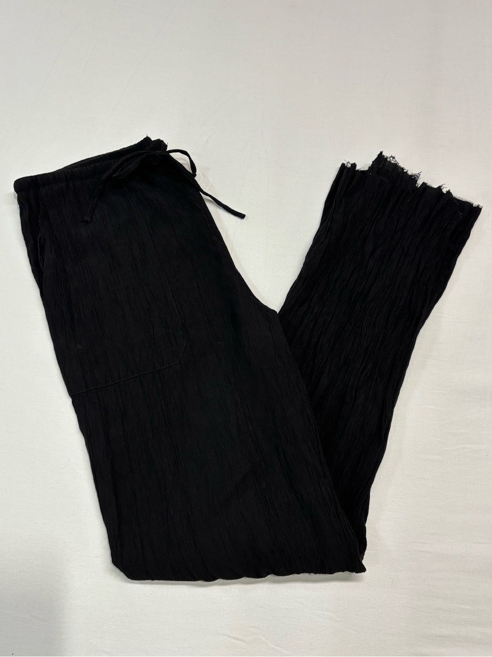 Zara women's black crinkle elastic waist wide leg pant/beachwear Medium 521